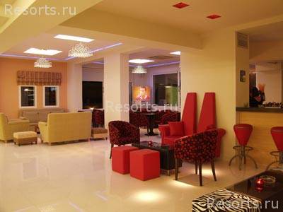 Dennys Inn Hotel 10